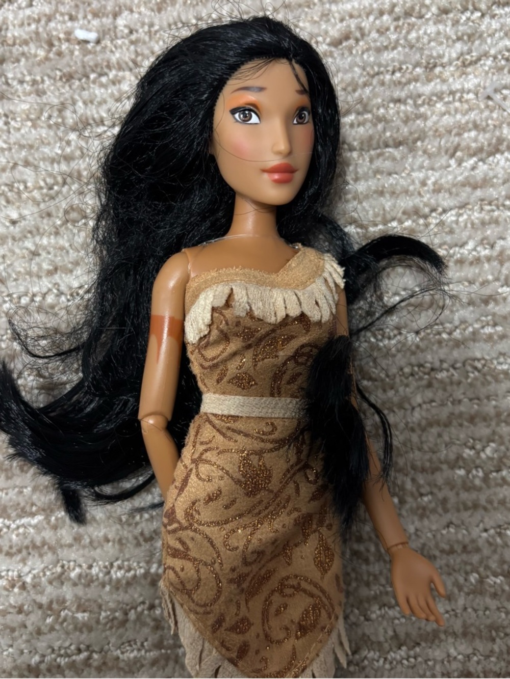 Disney Store Pocahontas Classic Doll glittery dress - Picture 3 of 4